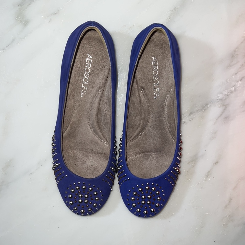 NWOT Aerosoles Slip On Flats New in Box Size 7 Beautiful Blue Leather Upper